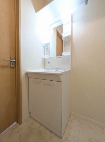 洗面設備　洗髪洗面化粧台