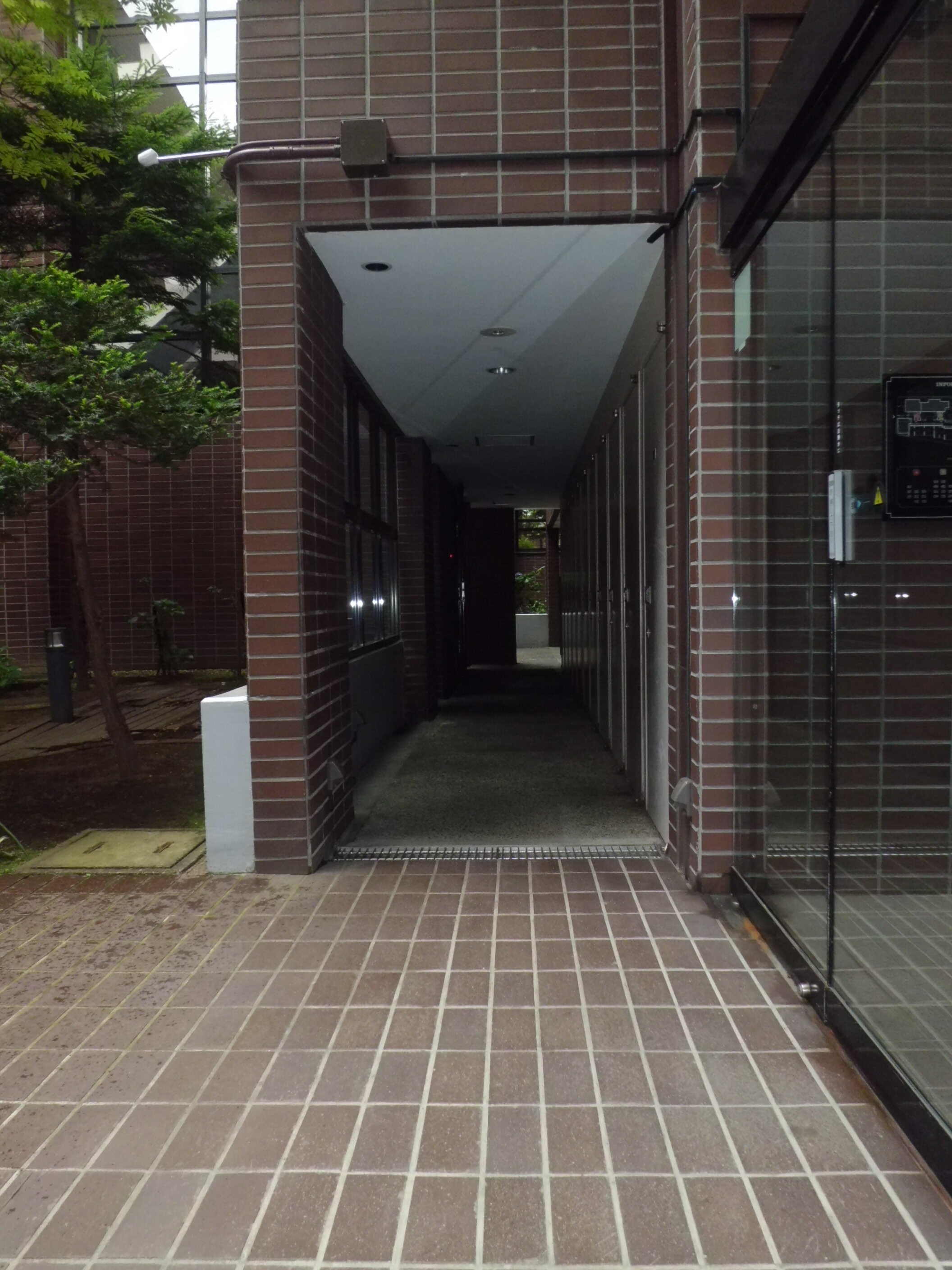 アルファコート宮の森の外観写真