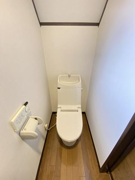 トイレ　トイレ