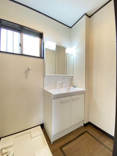 洗面設備　洗面所