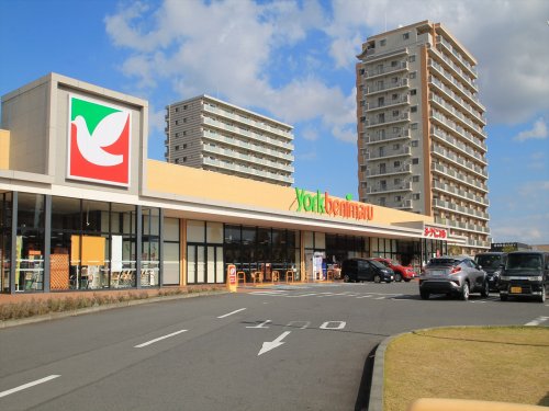 スーパー　ヨークベニマルひたち野うしく店（スーパー）まで902m