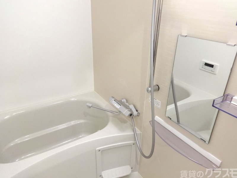 バス・シャワールーム　浴室乾燥付いています！