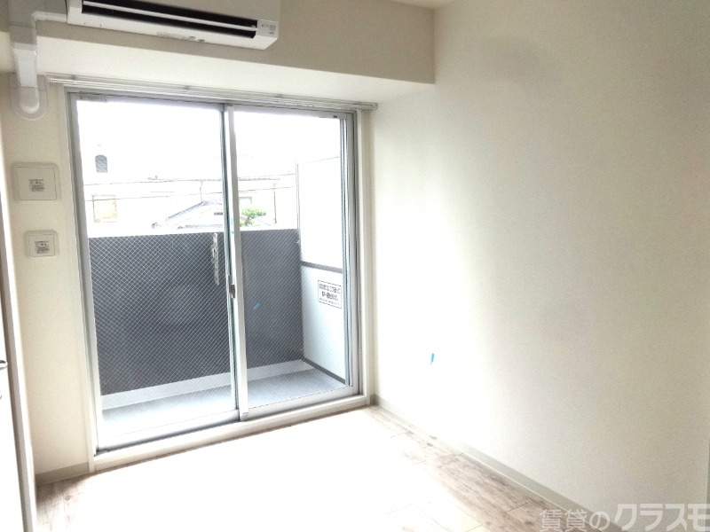 居室・リビング　２部屋続きで開放感あります。