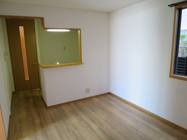 居室・リビング　別タイプのお部屋の写真です