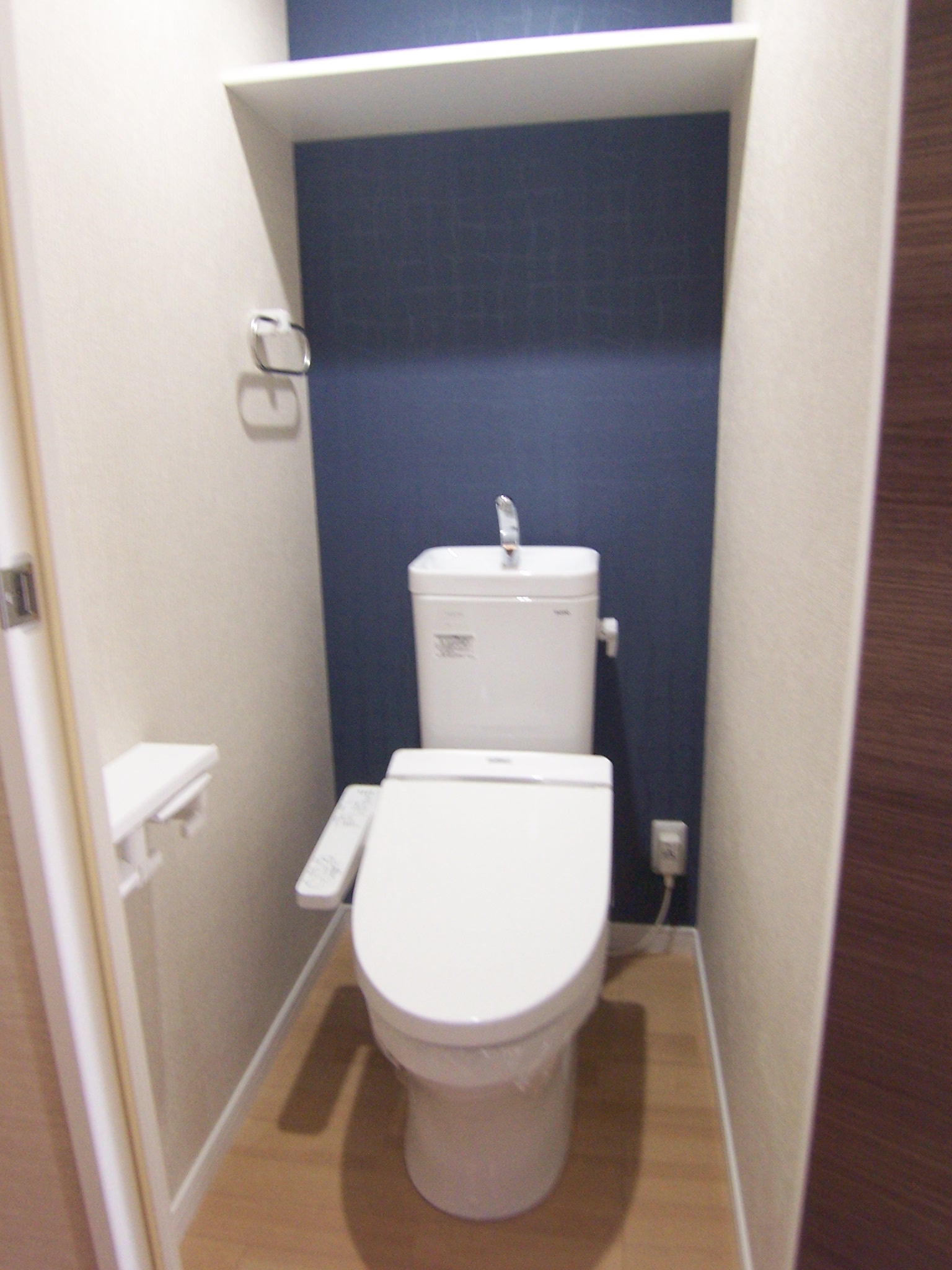 トイレ　（参考）他室の写真を使用しています。現況優先となります。