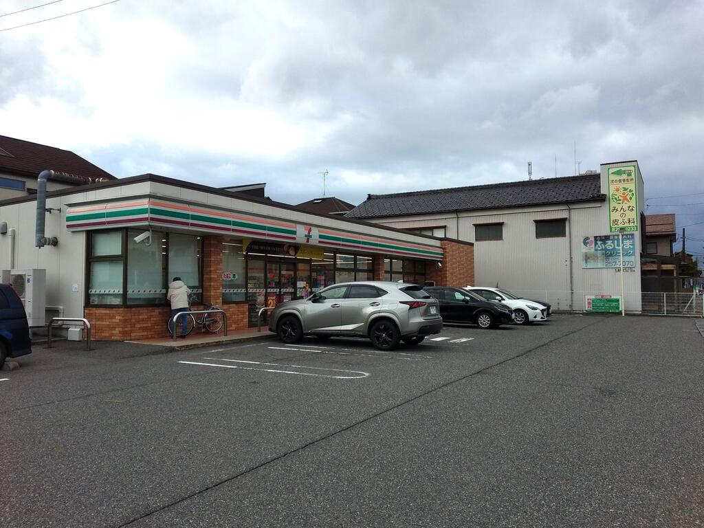 コンビニ　セブンイレブン新潟東明2丁目店（コンビニ）まで497m