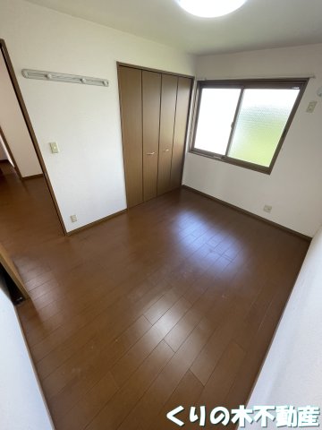 その他部屋・スペース　広くて明るい寝室