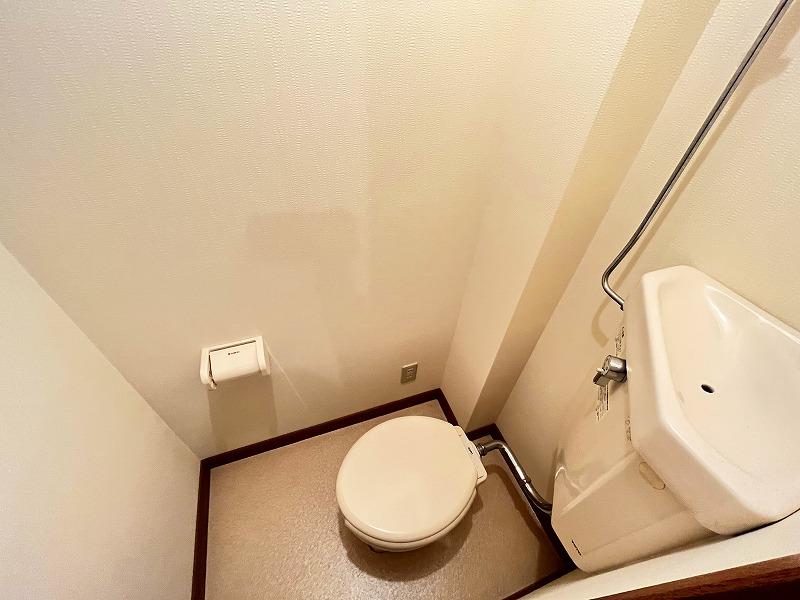 トイレ　トイレ