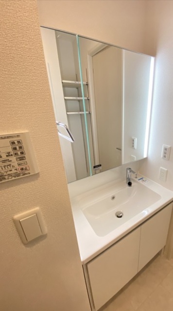 洗面設備　同仕様