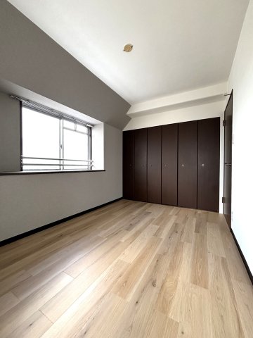 その他部屋・スペース　風通しも良い寝室です☆