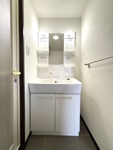 洗面設備　広い洗面スペースです★