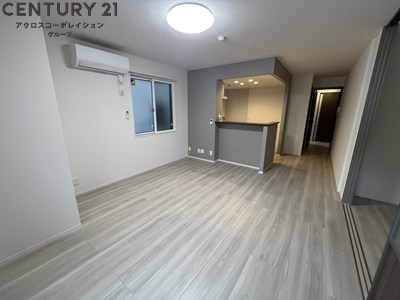 居室・リビング　14.5帖の広いLDK。