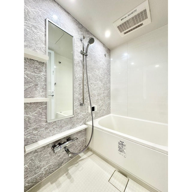 バス・シャワールーム　バス