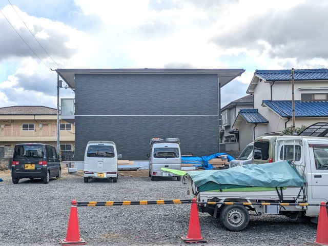 建物外観　建築中