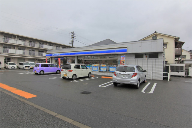 コンビニ　ローソン松山古川北二丁目店（コンビニ）まで99m