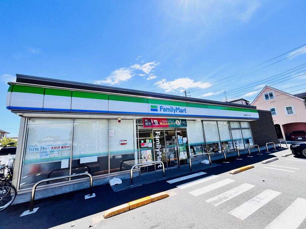 コンビニ　ファミリーマート西東京泉町店（コンビニ）まで545m