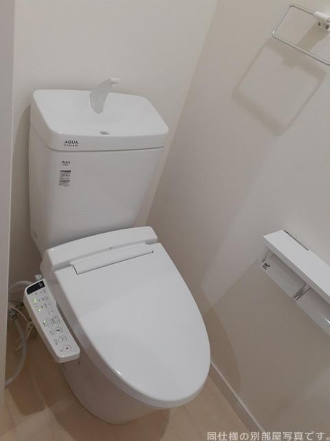 ロジェ ヨシヤマのトイレ写真
