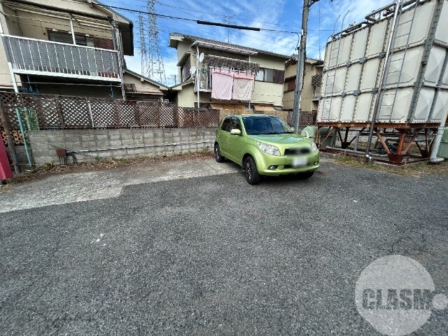 駐車場　敷地内駐車場