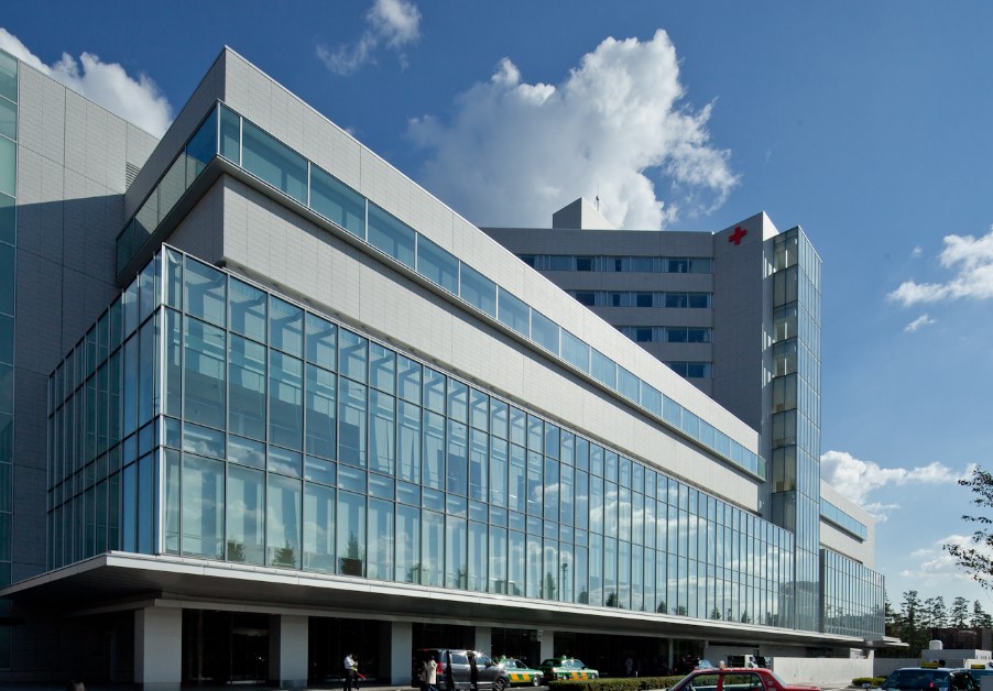 病院　日本赤十字社医療センター（病院）まで269m