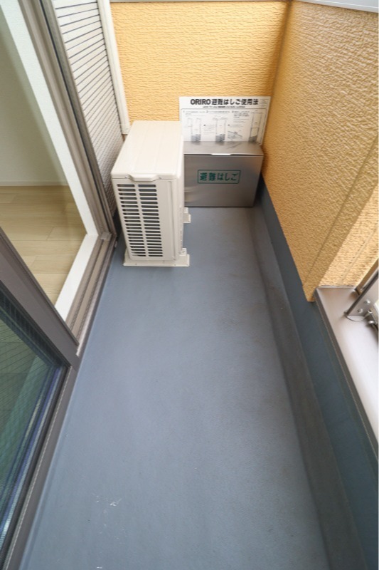 バルコニー　図面と現状に相違がある場合には現状を優先