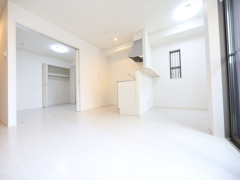 居室・リビング　ＬＤＫ12帖　カウンターキッチン