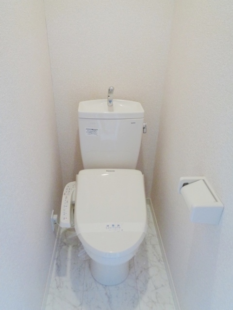 トイレ　別部屋同仕様タイプ