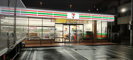 コンビニ　セブン－イレブン江東亀戸１丁目店（コンビニ）まで223m