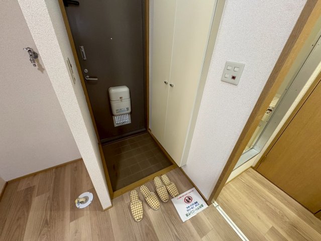 玄関　ハイムAKI