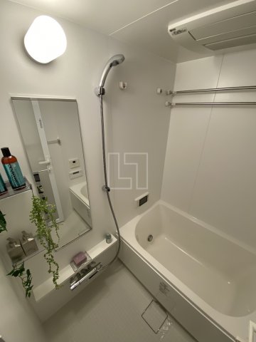 バス・シャワールーム　クロスレジデンス阿波座　浴室
