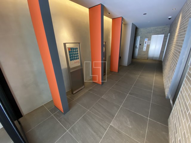 ロビー　クロスレジデンス阿波座　ロビー