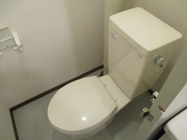 トイレ　清潔感のあるきれいなトイレです