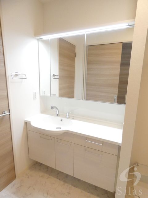 洗面設備　同仕様写真