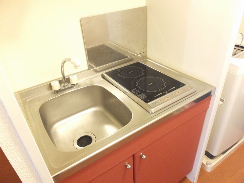 キッチン　２口コンロのラジエントヒーターです。