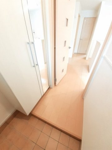 玄関　明るい玄関です