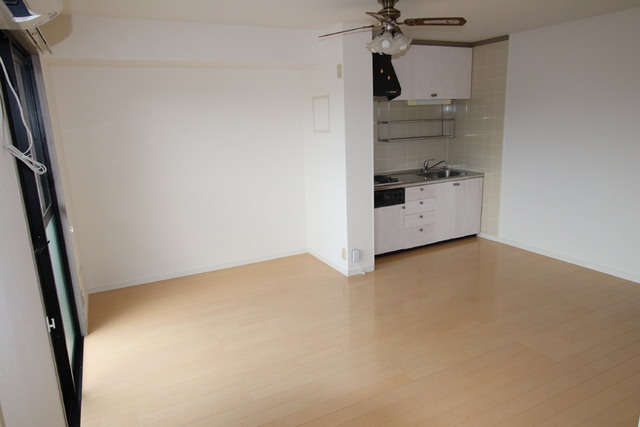 居室・リビング　リビング１０帖