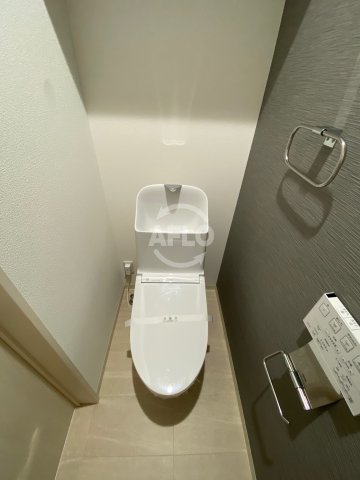 トイレ　クリエオーレ明和　温水洗浄便座