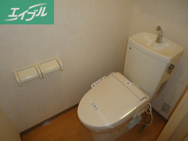 トイレ　シャワー付きトイレ