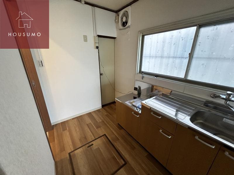 居室・リビング　ゆったり過ごせる居間です