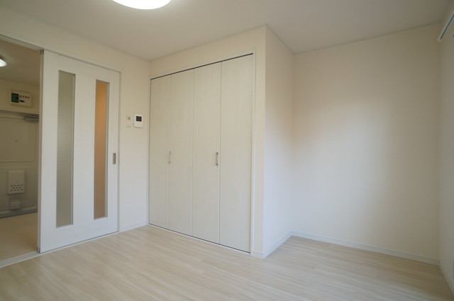 その他部屋・スペース　白基調で爽やかな室内空間です！インテリアも映えますね♪