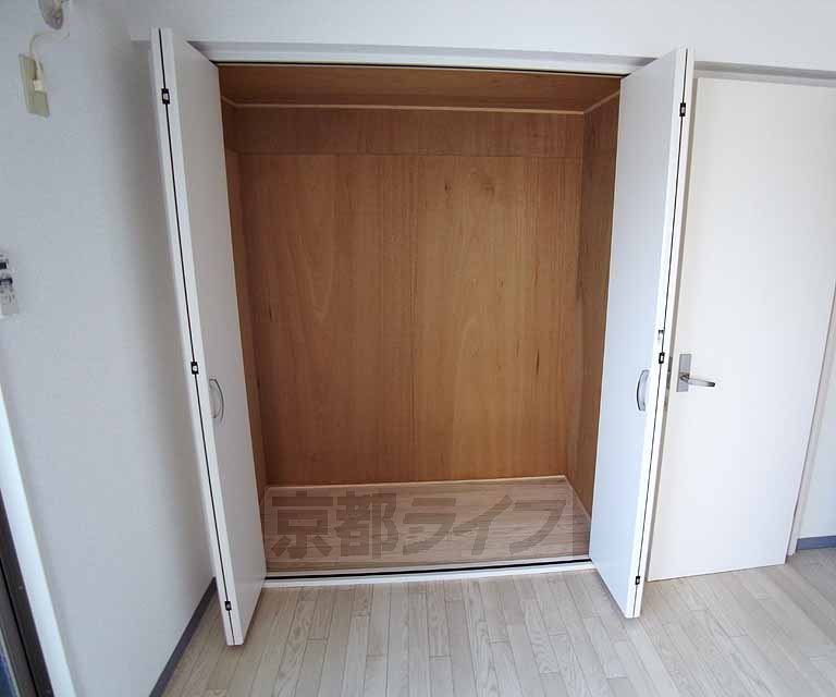 収納　大きな収納スペースも完備されています・