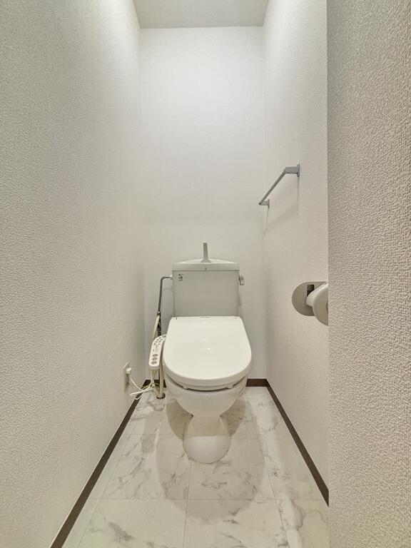 トイレ　類似物件参照