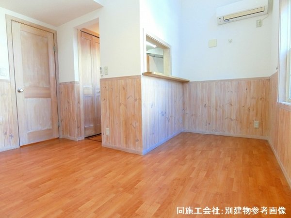 居室・リビング　開放感のあるゆったりとしたお部屋です♪