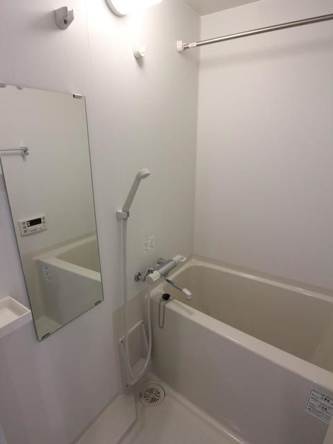 バス・シャワールーム　バスルーム