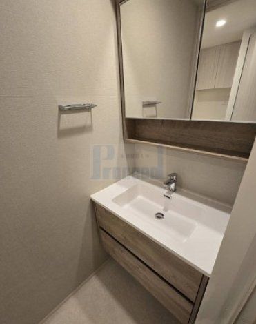 洗面設備　使いやすい独立洗面台☆