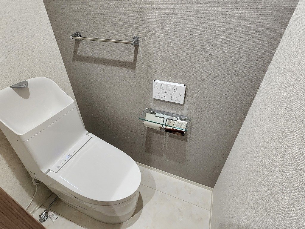 トイレ　癖になるウォシュレット完備
