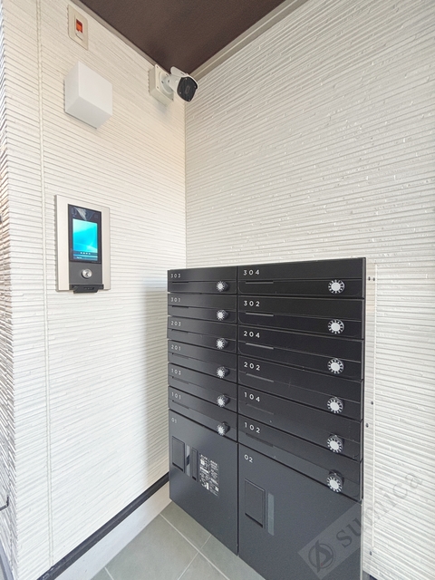 エントランス　便利な宅配ボックス完備♪♪