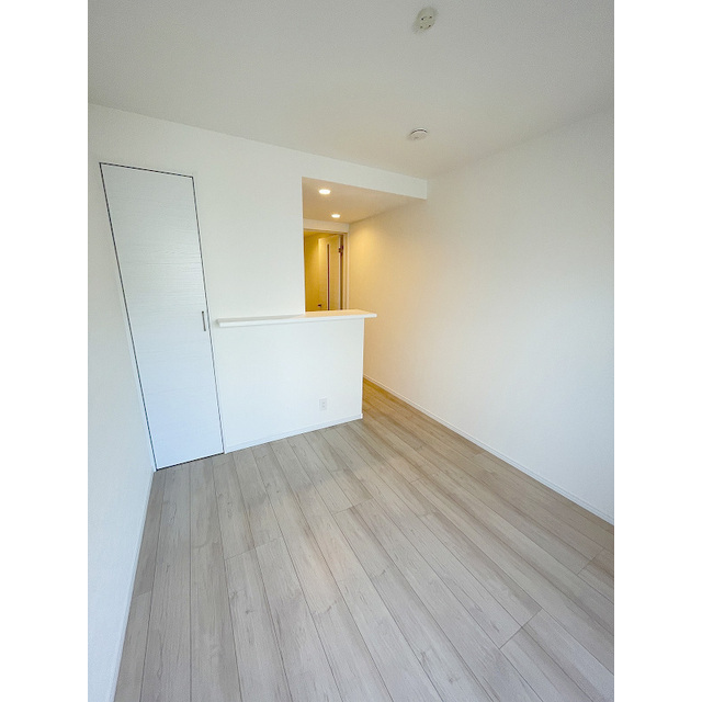 その他部屋・スペース　白を基調とした明るい室内