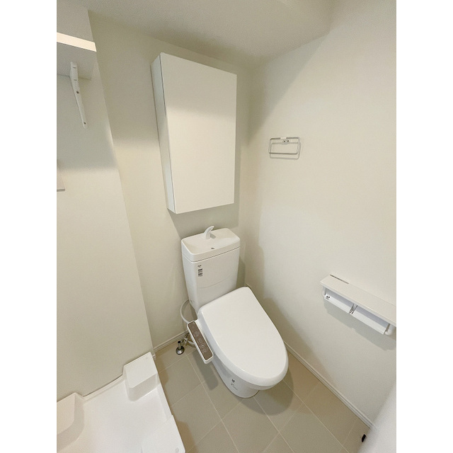 トイレ　温水洗浄便座