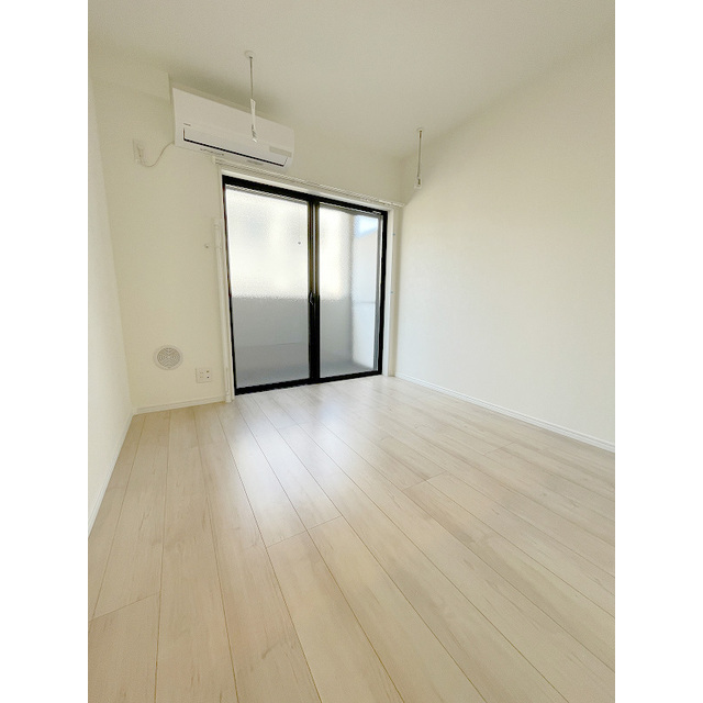 居室・リビング　洋室６．６帖