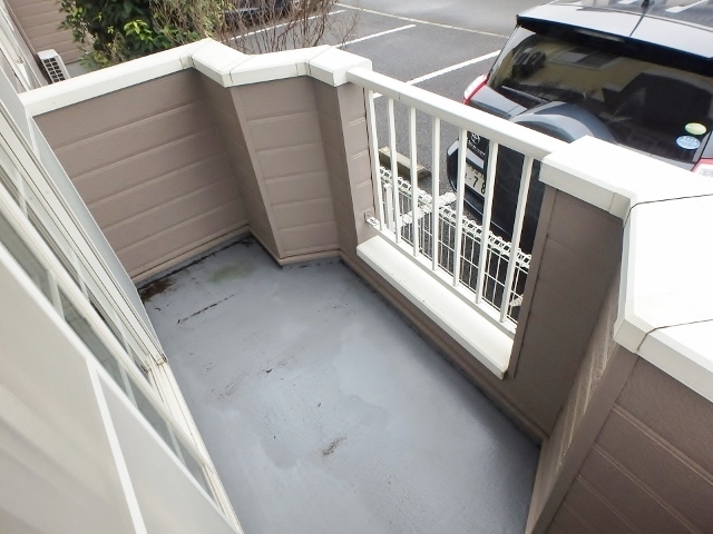 バルコニー　同タイプの別のお部屋の参考画像です。